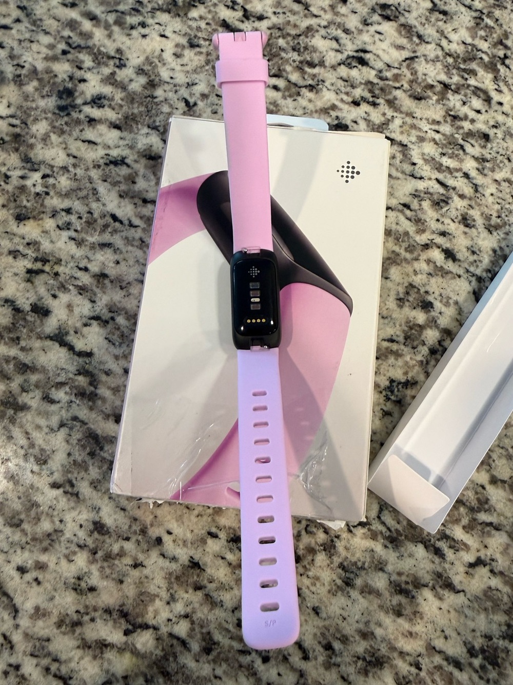 fitbit Inspire 3 Pink Fitness Tracker with Extra Pink Band - Picture 4 of 5